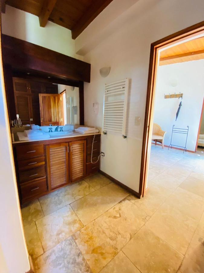 Alojamento de Acomodação e Pequeno-almoço Casa De Coria 4*